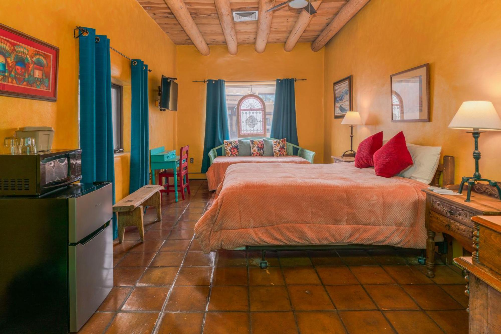 טאוס Casa Benavides Inn מראה חיצוני תמונה